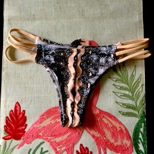🆕 Cupshe Sexy Snakeskin Bikini Bottom 🌸🐍🤎